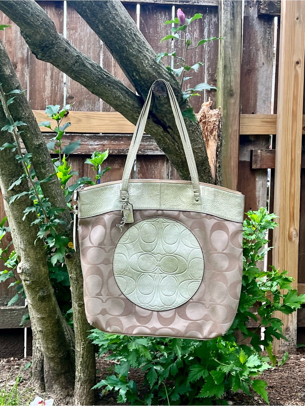 Authentic Coach Large Tote Patchwork Signature Canvas Gold Beige y2k Keychains